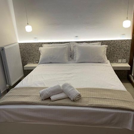 Pink Rose Luxury And Comfort Apartment At The Centre Of Preveza Buitenkant foto